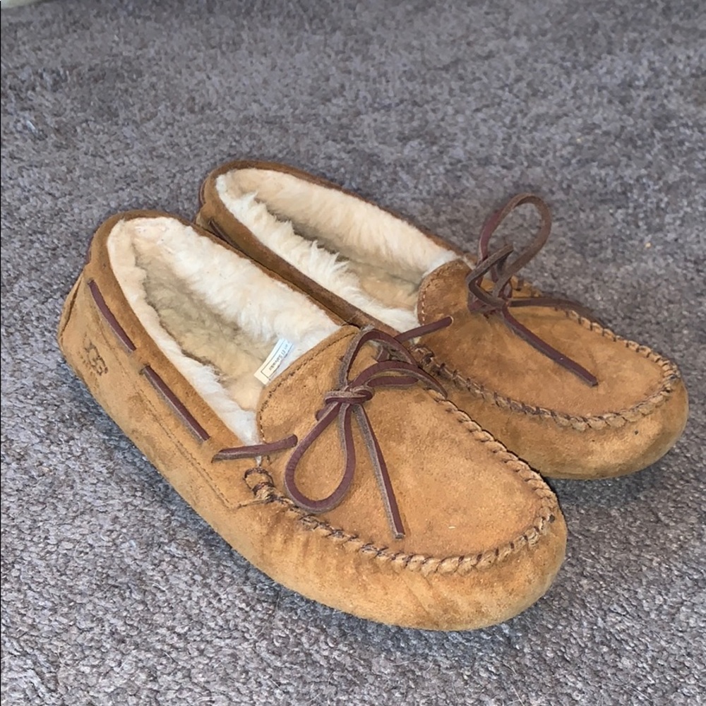 Ugg Dakota Moccasins